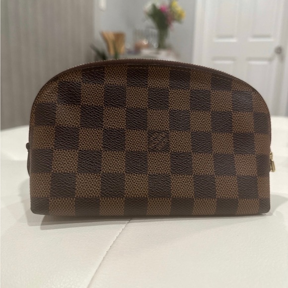 Louis Vuitton Cosmetic Pouchette - Picture 1 of 8
